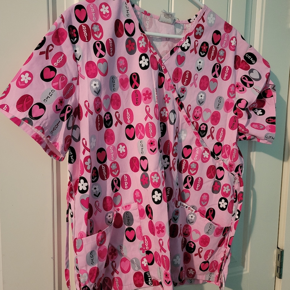 Scrub Top - Size L